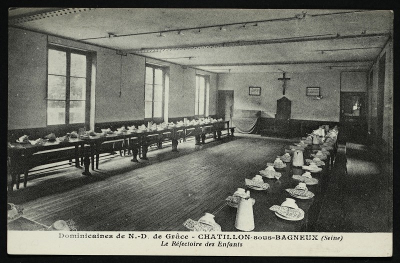 Carte postale ancienne Dominicaines de N.-D. de Grâce - Le Réfectoire des Enfants à Châtillon