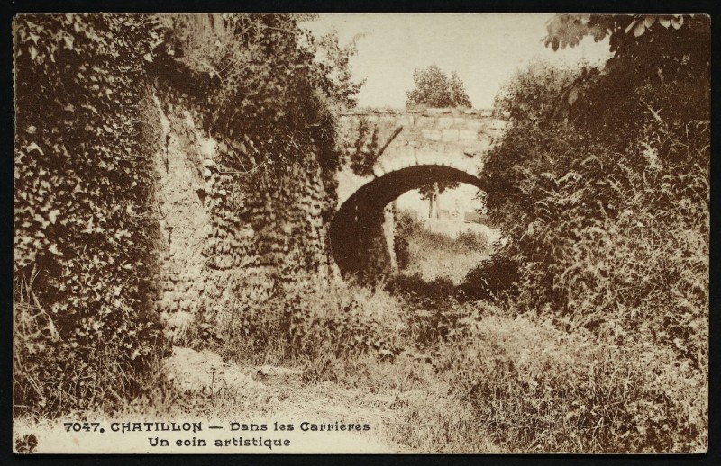 Carte postale ancienne Dans les Carrières - Un coin tranquille à Châtillon
