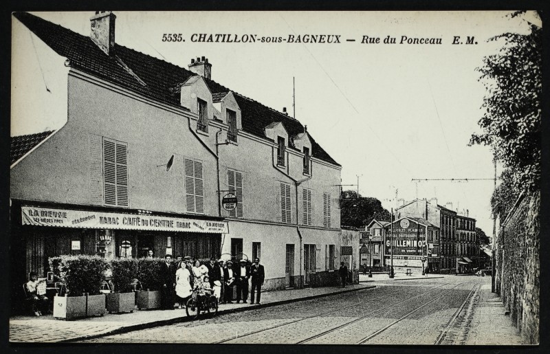 Carte postale ancienne Rue du Ponceau à Châtillon