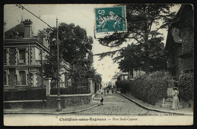 Carte postale ancienne Rue Sadi-Carnot à Châtillon