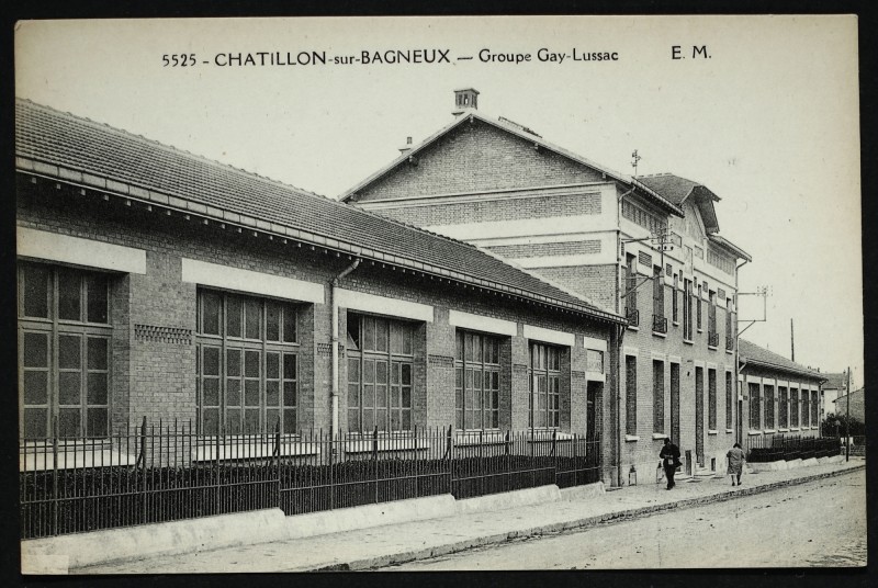 Carte postale ancienne Chatillon Groupe Gay-Lussac à Châtillon