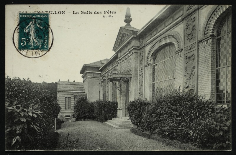Carte postale ancienne La salle des fêtes à Châtillon