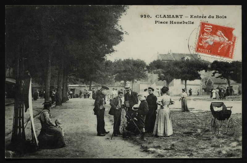 Carte postale ancienne Entrée du Bois - Place Hunebelle à Clamart