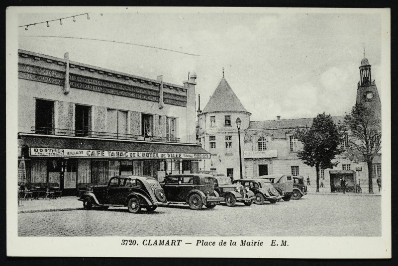 Carte postale ancienne Place de la Mairie à Clamart
