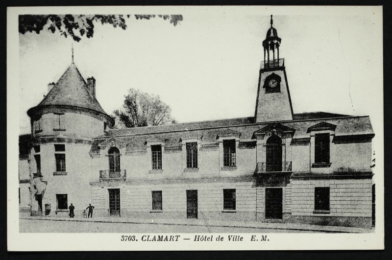 Carte postale ancienne L'Hôtel de Ville à Clamart