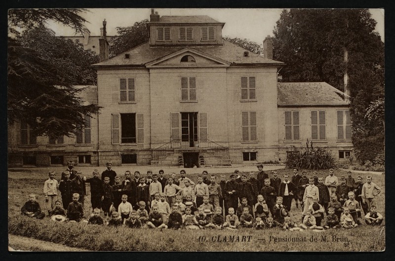 Carte postale ancienne Pensionnat de M. Brun à Clamart