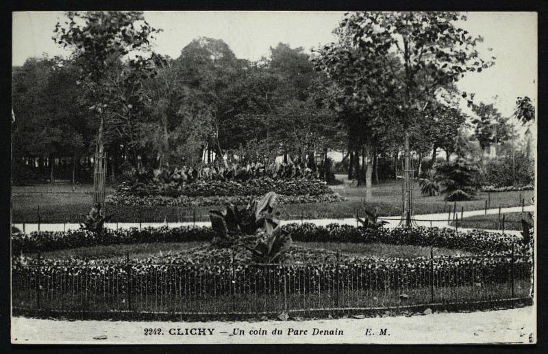 Carte postale ancienne Un coin du Parc Denain à Clichy