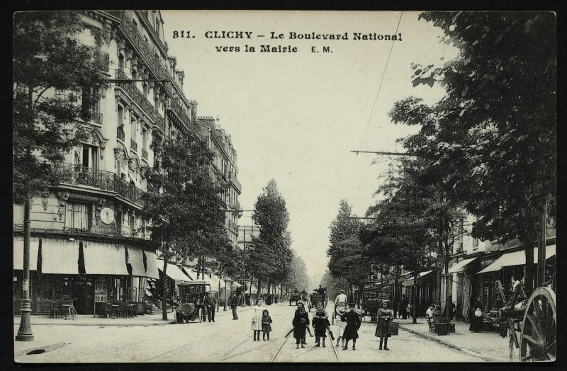 Carte postale ancienne Le Boulevard National vers la Mairie à Clichy