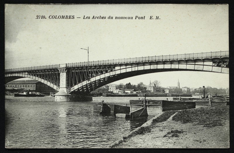 Carte postale ancienne Colombes Les Arches du nouveau Pont à Colombes