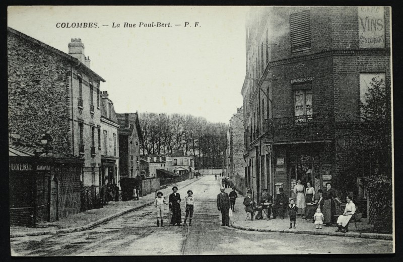 Carte postale ancienne La Rue Paul-Bert à Colombes