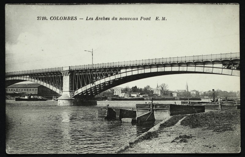 Carte postale ancienne Colombes Les Arches du nouveau Pont à Colombes