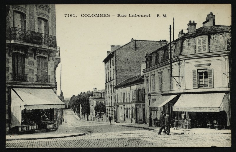 Carte postale ancienne Rue Labouret à Colombes