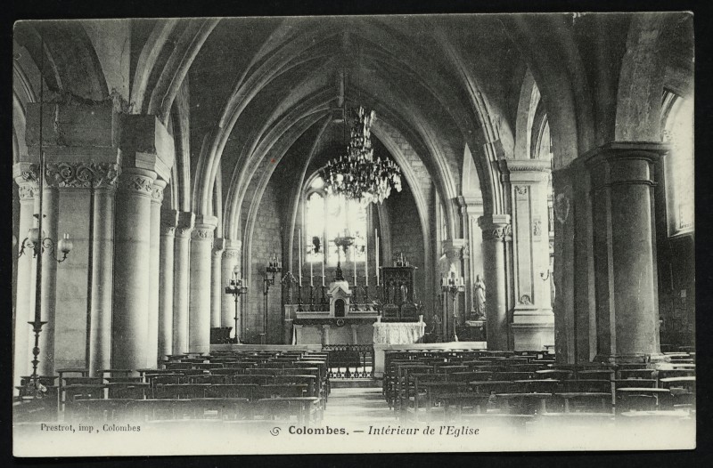 Carte postale ancienne Intérieur de l'Eglise à Colombes