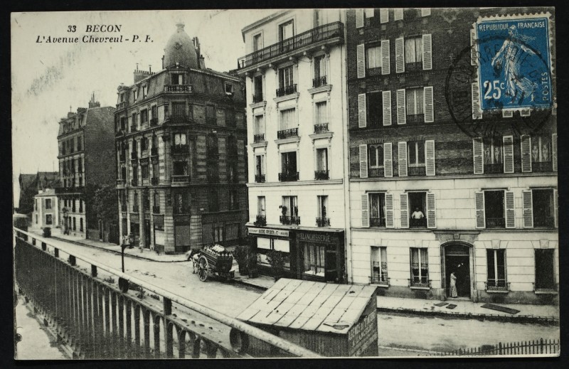 Carte postale ancienne Bécon - l'Avenue Chevreul à Asnières-sur-Seine