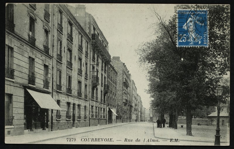 Carte postale ancienne Rue de L'Alma à Courbevoie