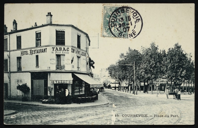 Carte postale ancienne Place du Port à Courbevoie