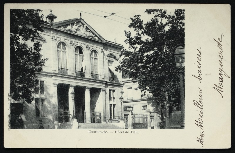 Carte postale ancienne Hôtel de Ville à Courbevoie