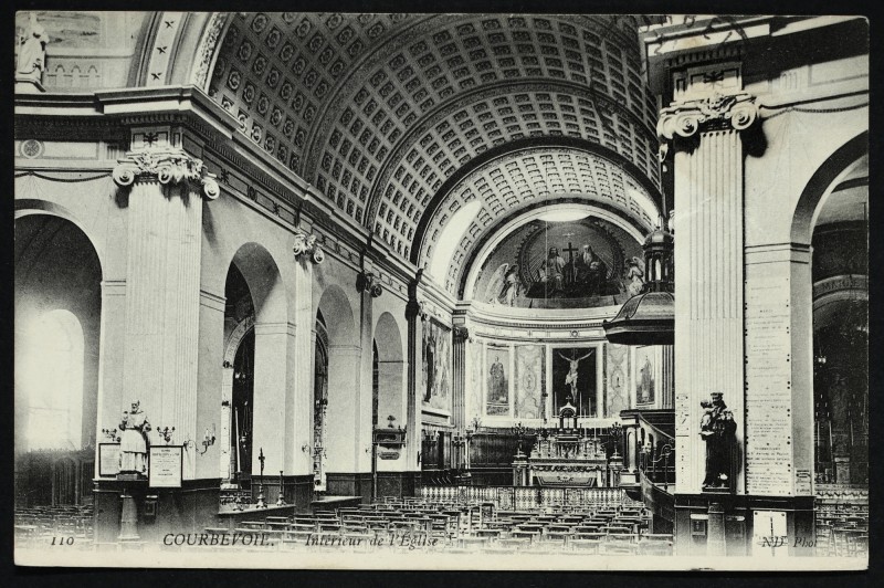 Carte postale ancienne Intérieur de l'Eglise à Courbevoie