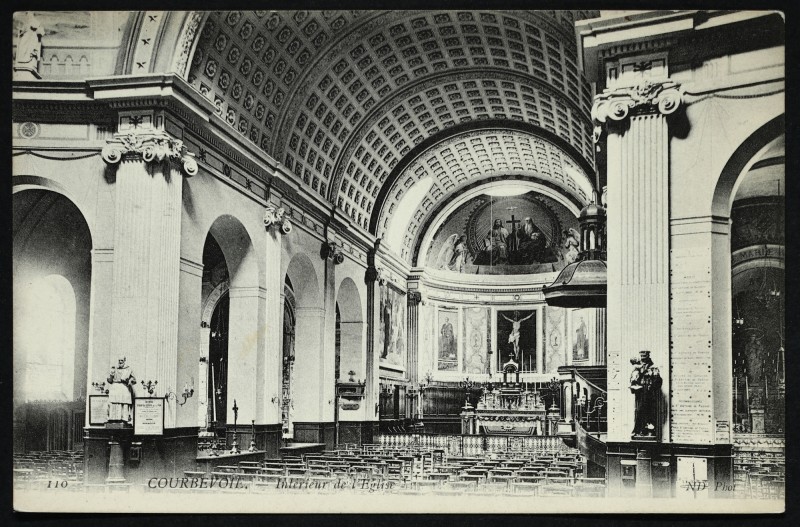 Carte postale ancienne Intérieur de l'Eglise à Courbevoie