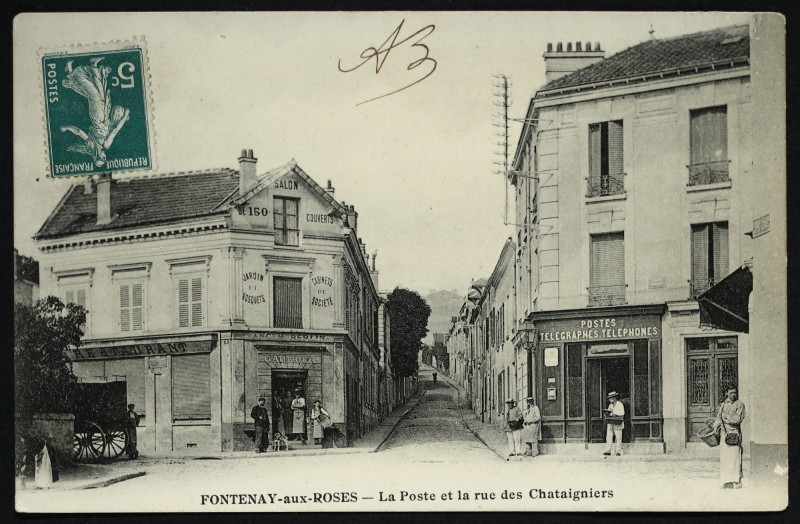 Carte postale ancienne La Poste et la Rue des Châtaigniers à Fontenay-aux-Roses