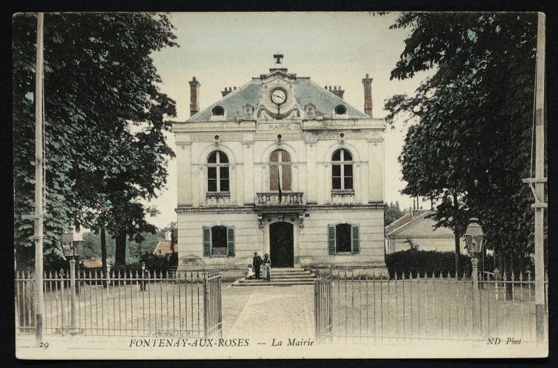 Carte postale ancienne La Mairie à Fontenay-aux-Roses