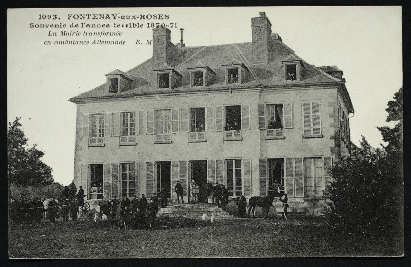 Carte postale ancienne Souvenir de l'année terrible 1870-71- La Mairie transformée en ambulance Allemande à Fontenay-aux-Roses