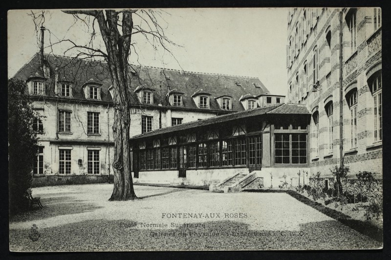 Carte postale ancienne Ecole Normale Supérieure à Fontenay-aux-Roses