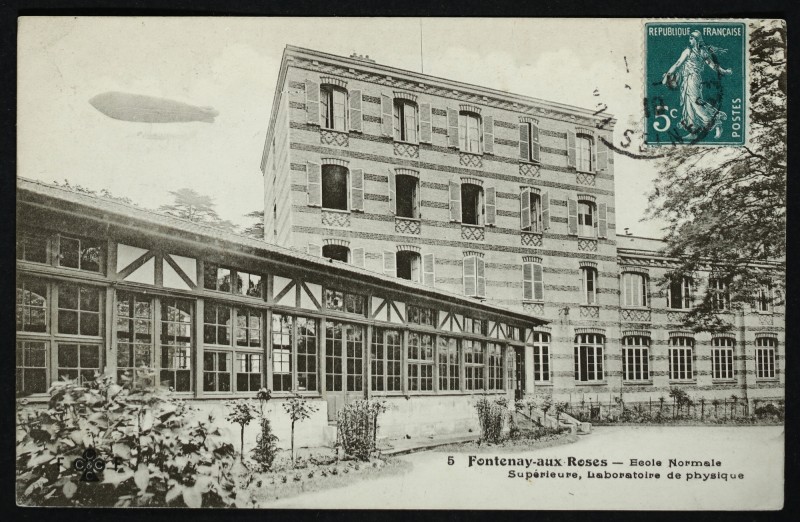 Carte postale ancienne Ecole Normale Supérieure, Laboratoire de physique à Fontenay-aux-Roses