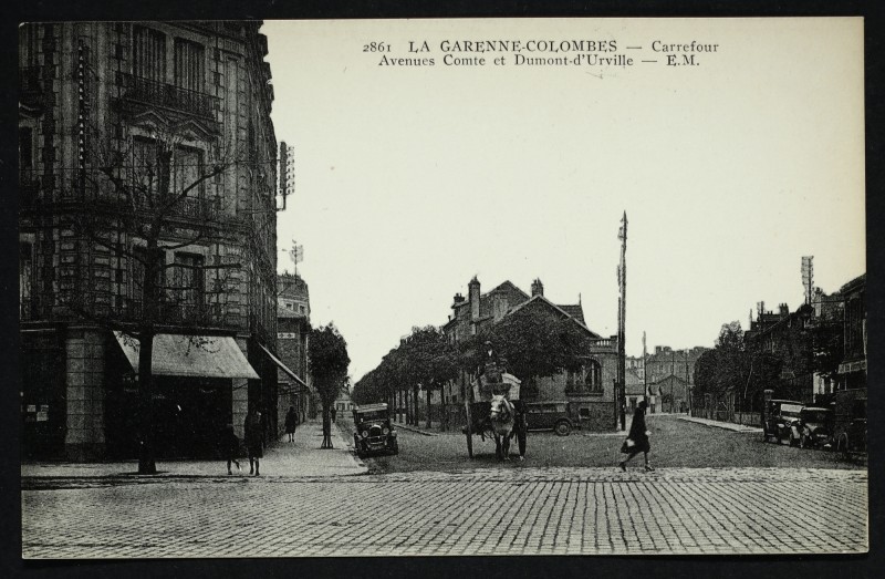 Carte postale ancienne Carrefour - Avenue Comte et Dumont-D'Urville à La Garenne-Colombes
