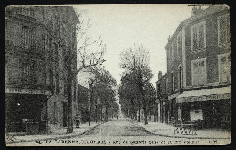 Carte postale ancienne Rue de Sartoris prise de la rue Voltaire à La Garenne-Colombes
