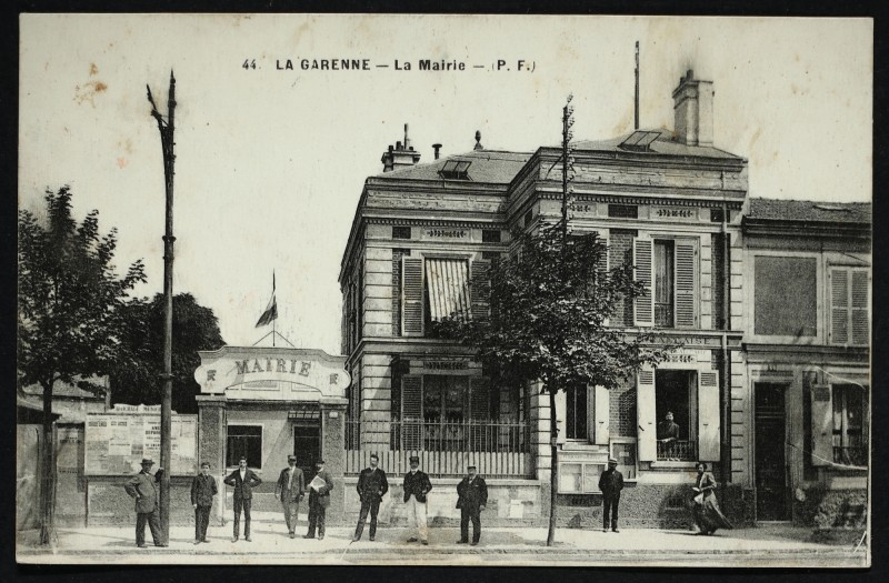 Carte postale ancienne La Mairie à La Garenne-Colombes