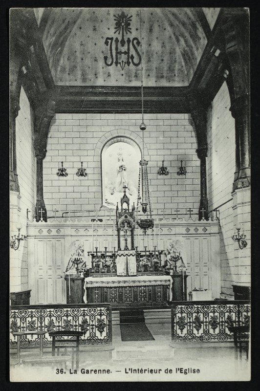 Carte postale ancienne L'Intérieur de l'Eglise à La Garenne-Colombes