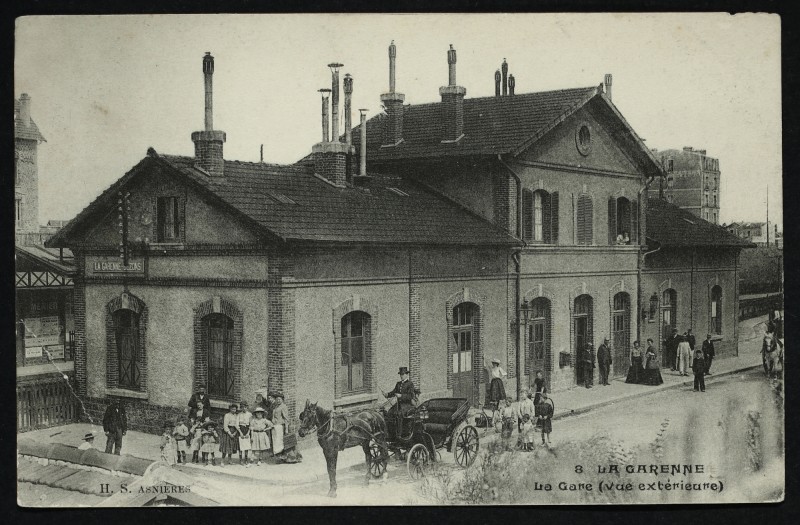 Carte postale ancienne La Gare (vue extérieure) à La Garenne-Colombes