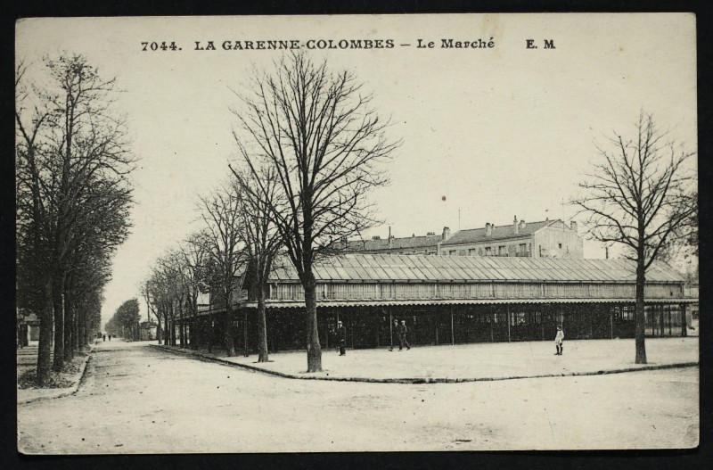 Carte postale ancienne Le Marché à La Garenne-Colombes