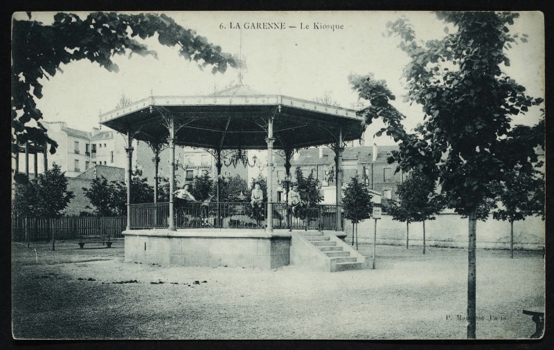 Carte postale ancienne Le Kiosque à La Garenne-Colombes