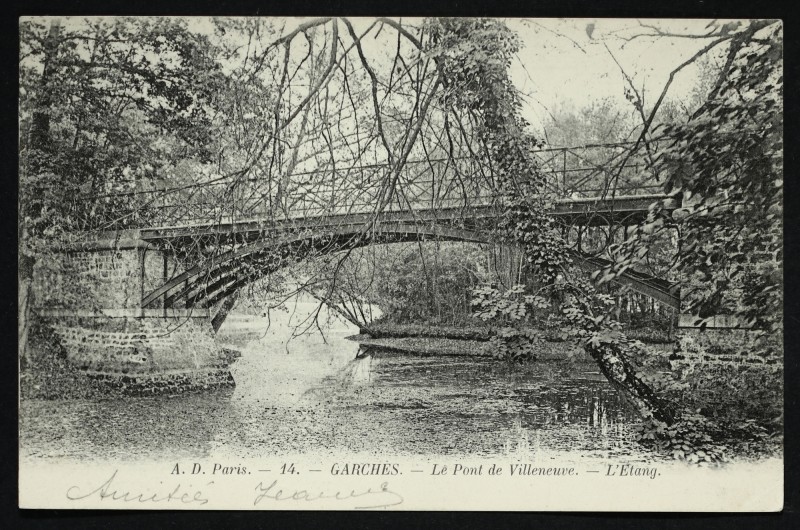 Carte postale ancienne Le pont de Villeneuve - L'Etang à Marnes-la-Coquette