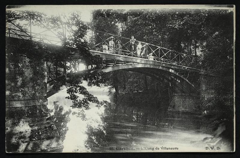 Carte postale ancienne L'Etang de Villeneuve à Marnes-la-Coquette