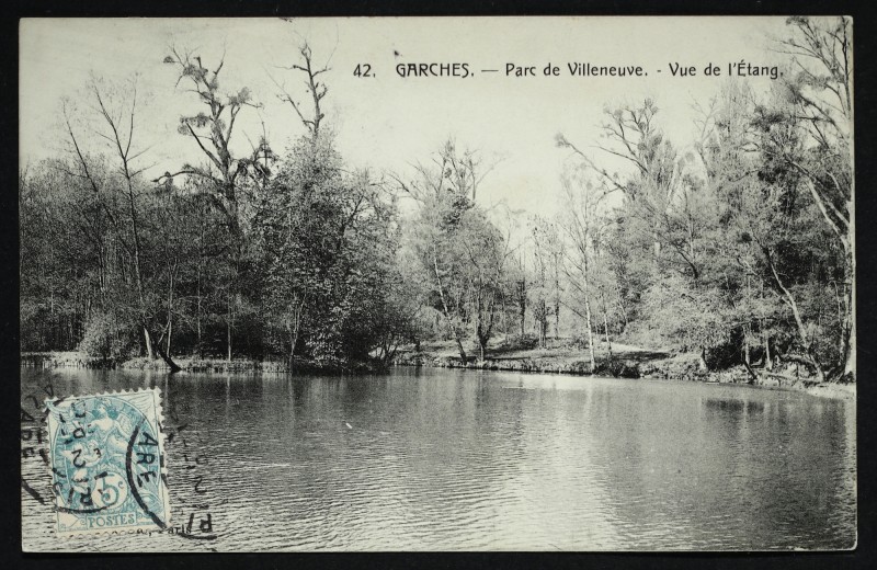 Carte postale ancienne Parc de Villeneuve - vue de l'Etang à Marnes-la-Coquette