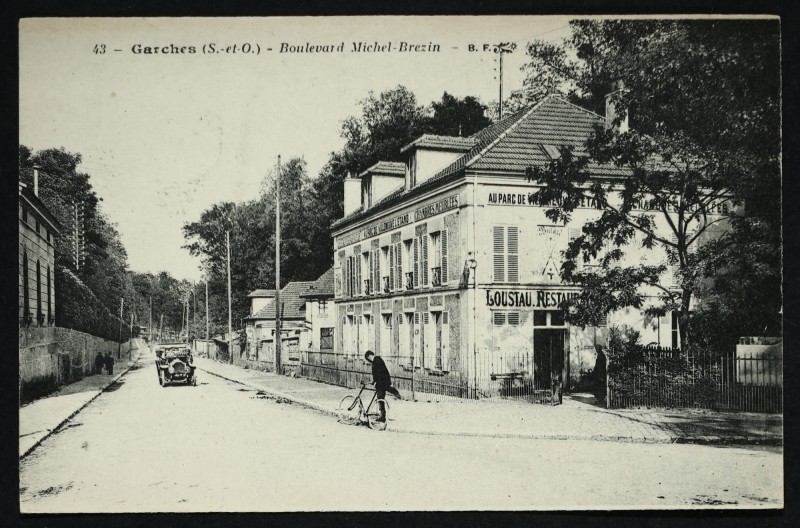 Carte postale ancienne Boulevard Michel Brézin à Garches