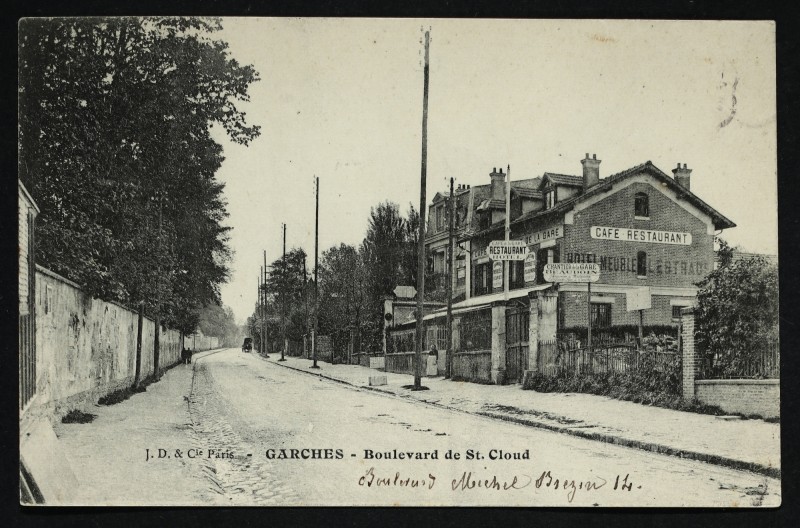 Carte postale ancienne Boulevard de St-Cloud à Garches
