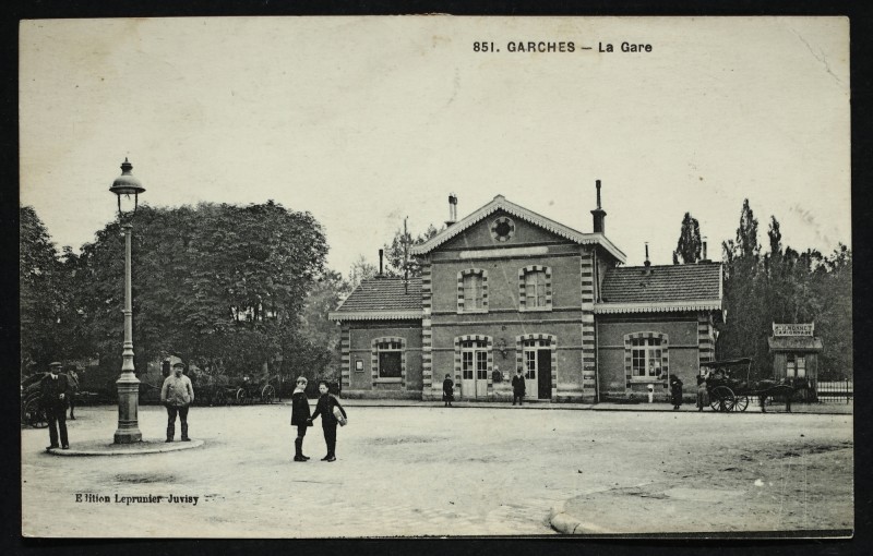 Carte postale ancienne La Gare à Garches