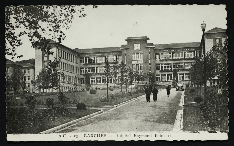 Carte postale ancienne Hôpital Raymond Poincaré à Garches