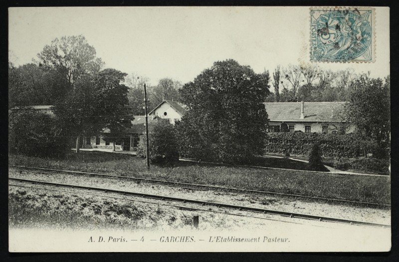 Carte postale ancienne Etablissements Pasteur à Garches