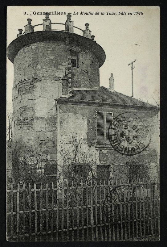 Carte postale ancienne Le Moulin de la Tour, bâti en 1748 à Gennevilliers
