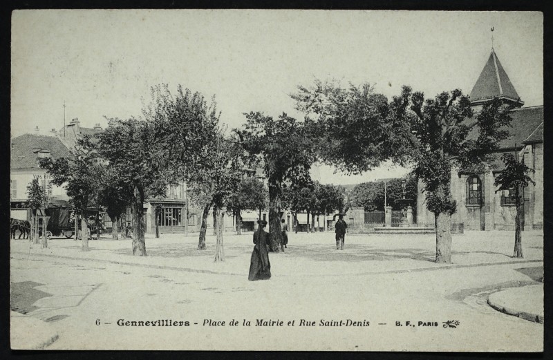 Carte postale ancienne Place de la Mairie et Rue Saint-denis à Gennevilliers