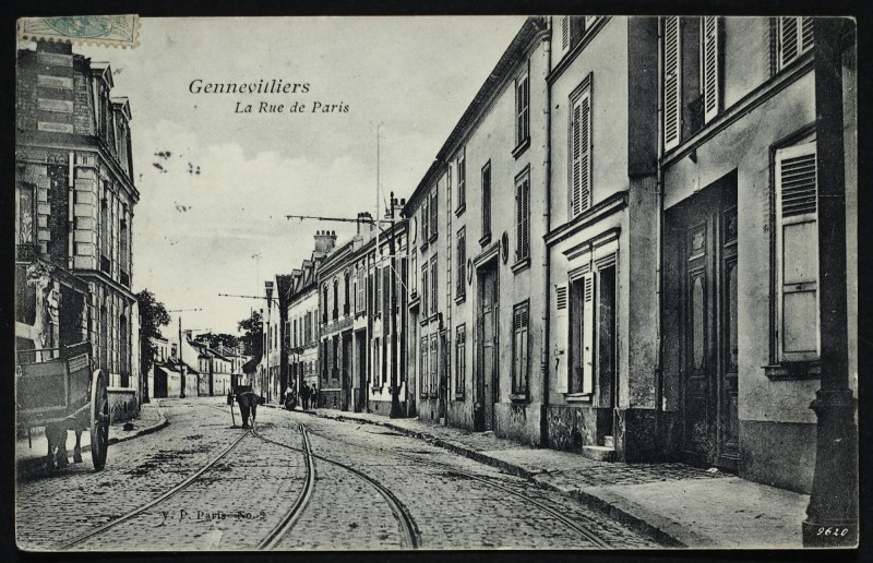 Carte postale ancienne La Rue de Paris à Gennevilliers