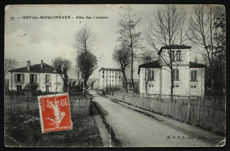 Carte postale ancienne Allée des Coutures à Issy-les-Moulineaux