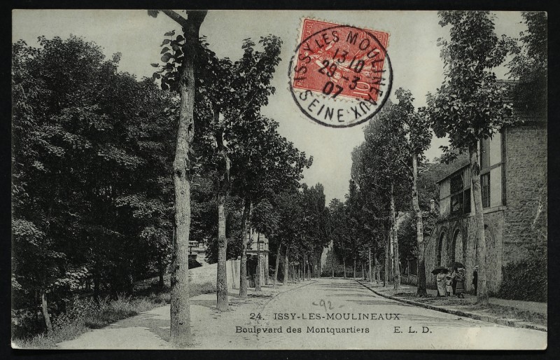 Carte postale ancienne Boulevard des Montquartiers à Issy-les-Moulineaux