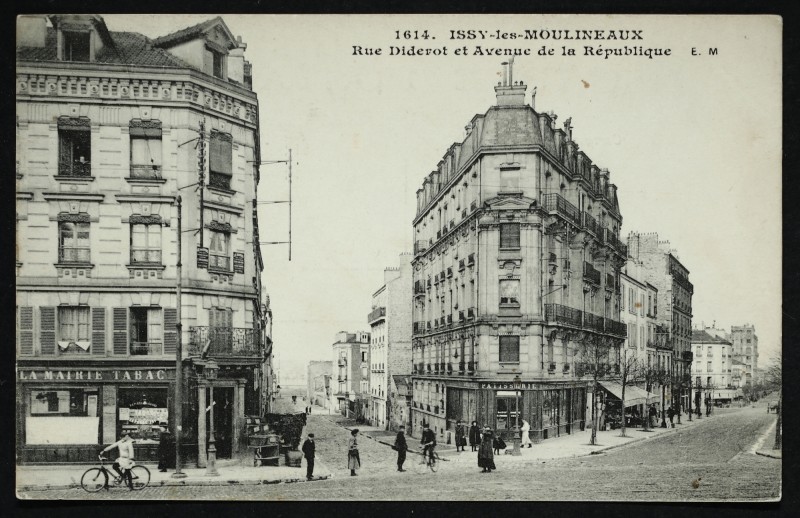 Carte postale ancienne Rue Diderot et Avenue de la République à Issy-les-Moulineaux