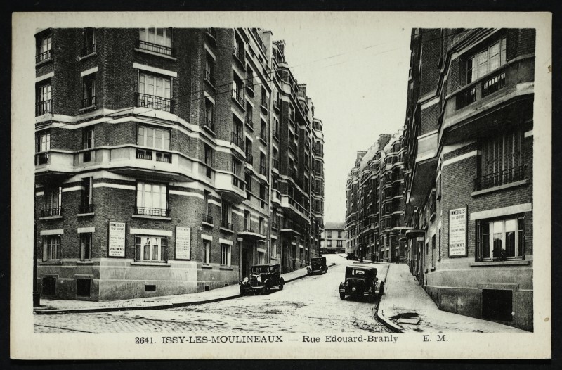 Carte postale ancienne Rue Edouard-Branly à Issy-les-Moulineaux